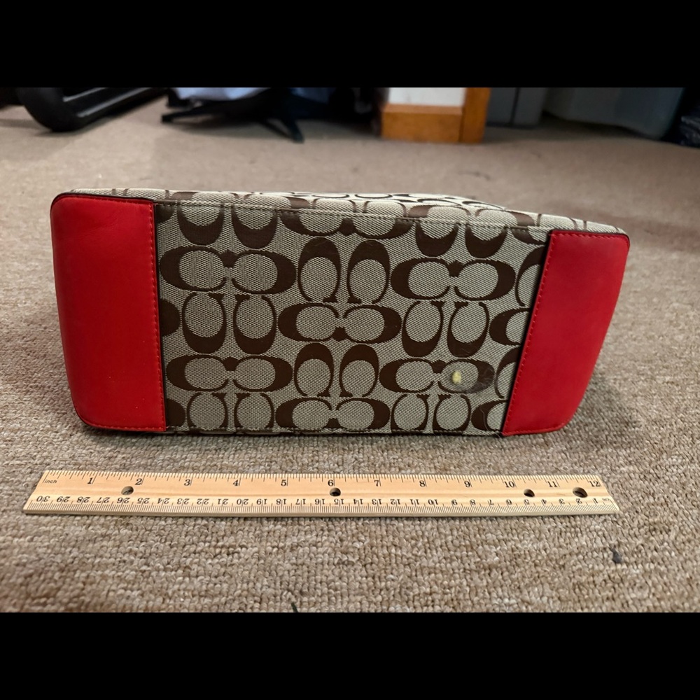 Coach purse new with tag! - Picture 2 of 5